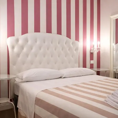 Opera Relais R&B-3
